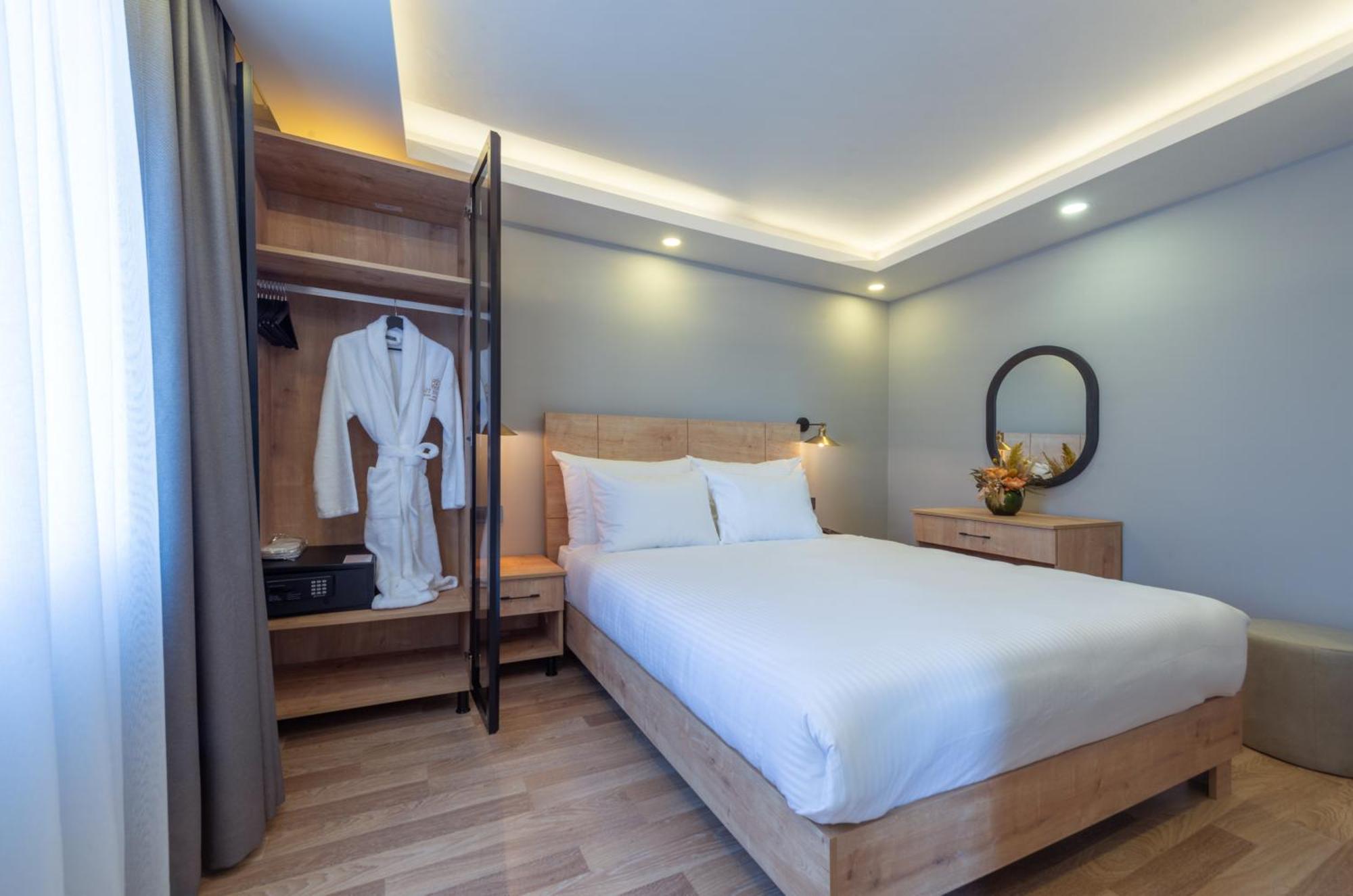 Art Karakoey Aparthotel อิสตันบูล ภายนอก รูปภาพ